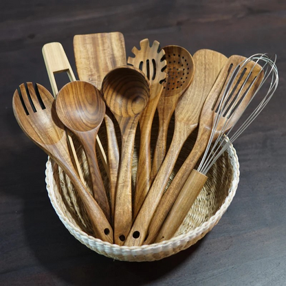 10-częściowy zestaw drewnianych przyborów z drewna tekowego